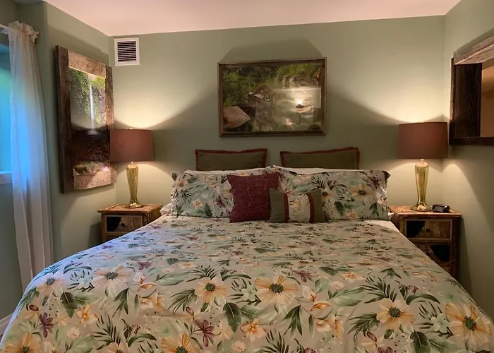 Fox Den Bed & Breakfast